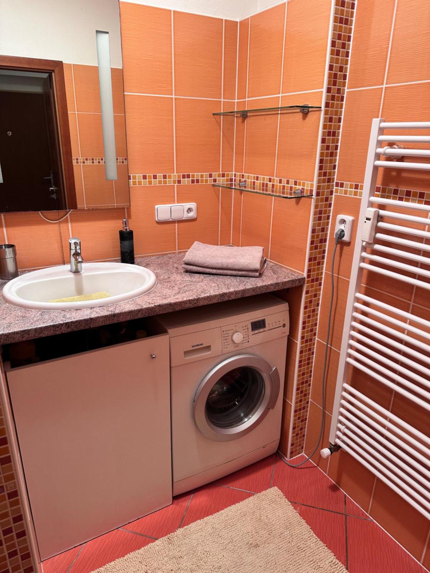 Old Town Apartments Zderadova 6 Брно Экстерьер фото